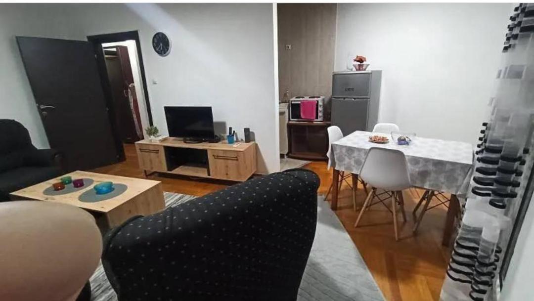 Martha'S Place Drac 波德戈里察 外观 照片